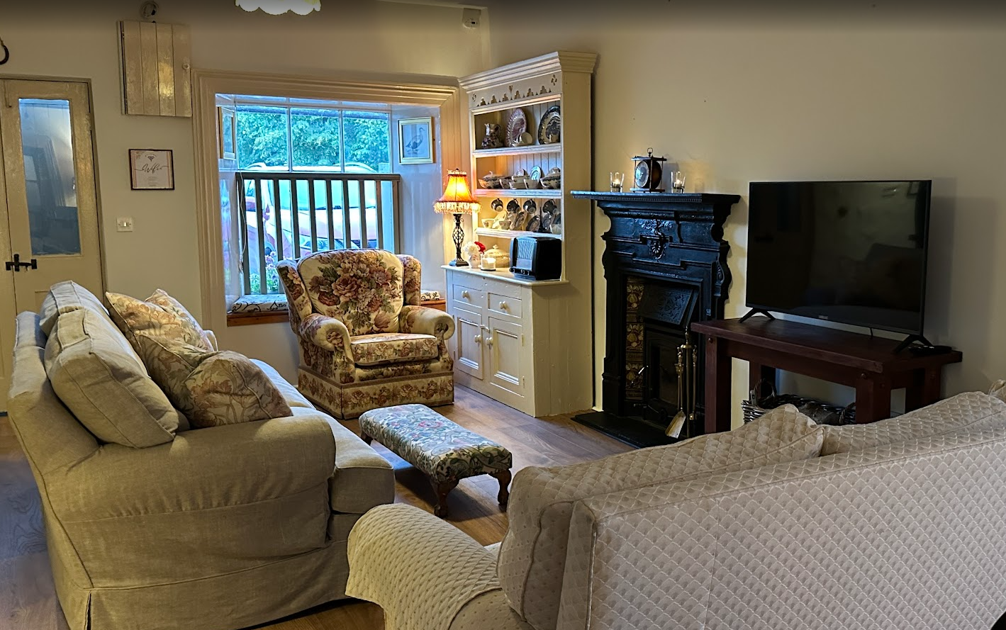 Loughnavalley Cottages, Daisys Cottage, Sitting Room